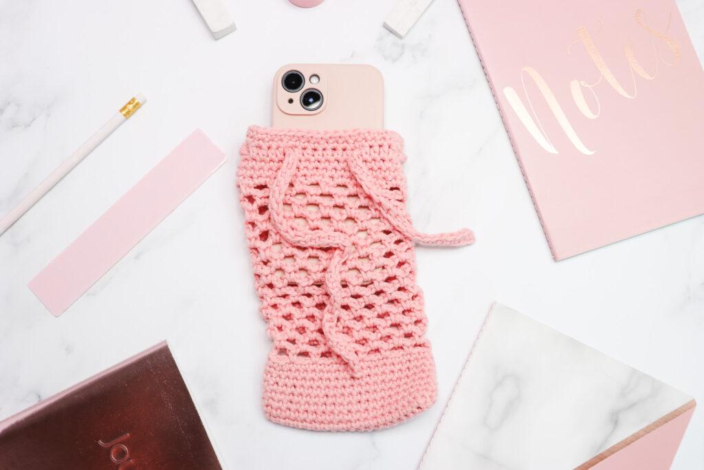 crochet phone pouch