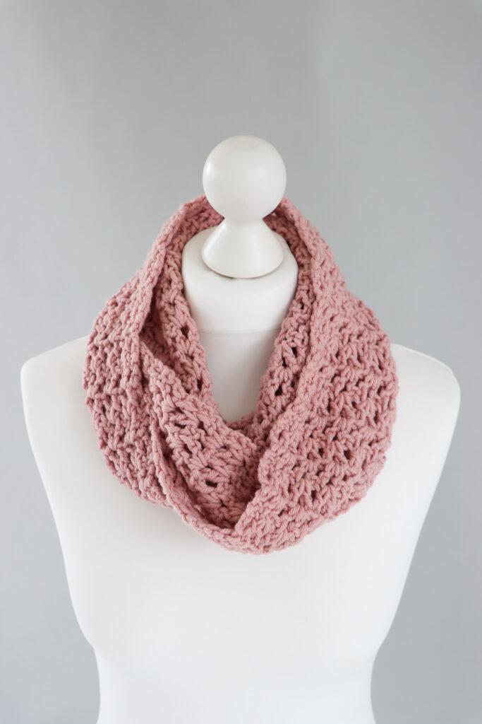 crochet infinity scarf pattern