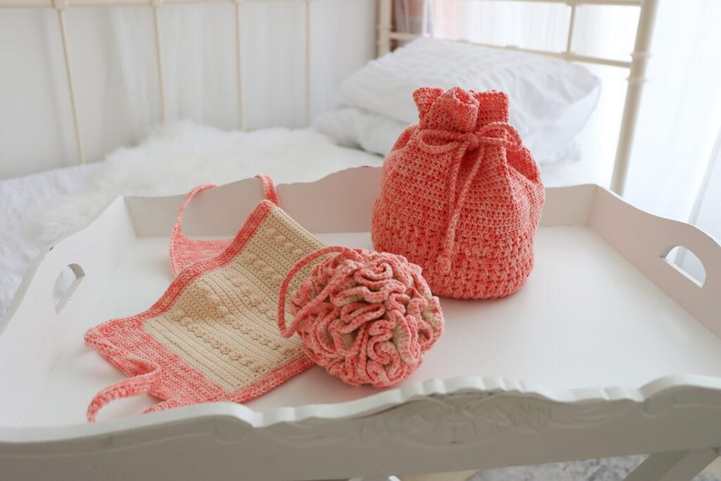 crochet shower set and drawstring bag
